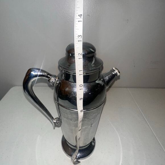 Vintage Chrome Plated Art Deco Grape Vine Design Martini Cocktail Shaker - Picture 5 of 8